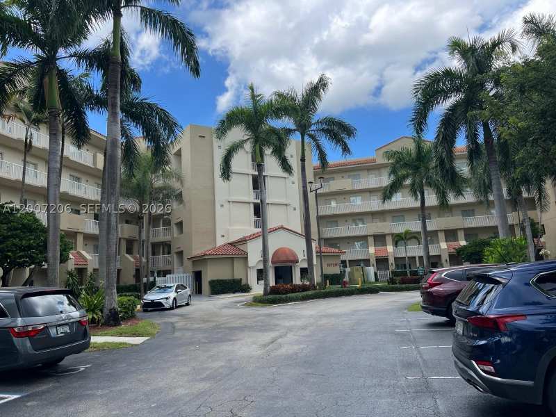 3 bedroom Condominium at 10720 NW 66th St 206, Captiva Condo D, Doral — photo 1