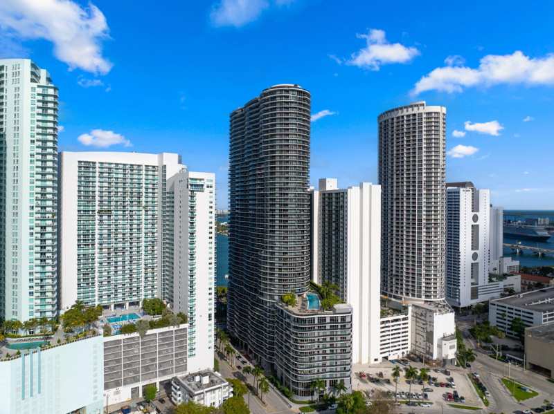 1 bedroom Condominium at 488 NE 18th Street 905, Aria On The Bay, Miami — photo 1