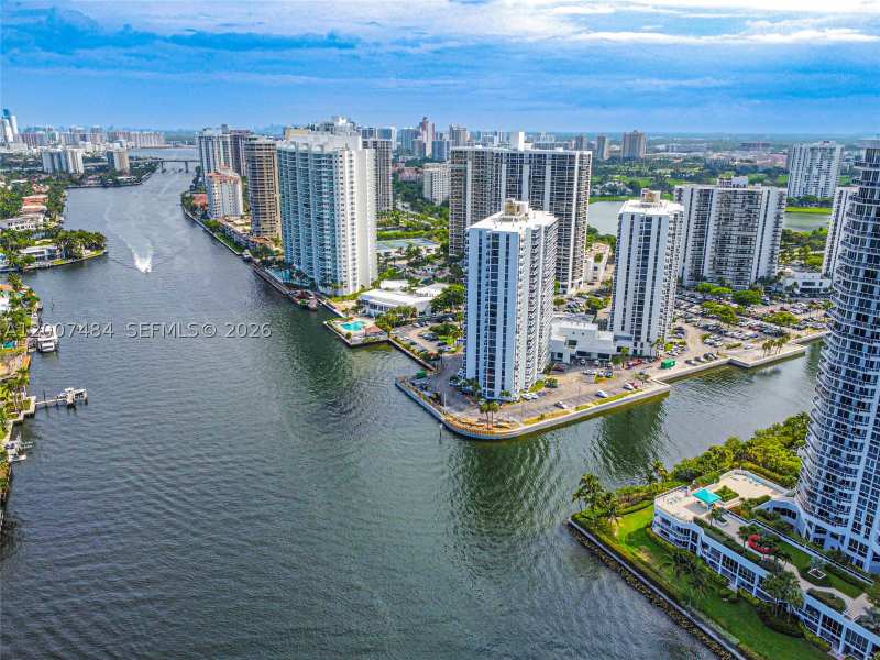 2 bedroom Condominium at 20505 E Country Club Dr 931, Waterview Condo, Aventura — photo 1