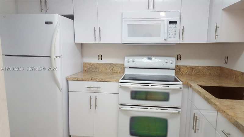 2 bedroom Condominium at 19701 SW 114th Ave 266, Point South Condo, Miami — photo 1