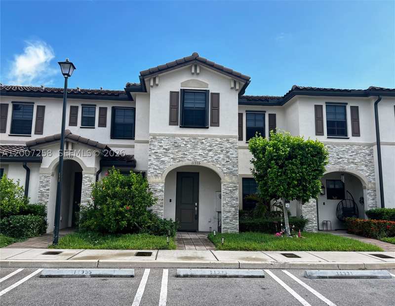 3 bedroom Townhouse at 11335 SW 248th Ter, Coco Palm Villas, Homestead — photo 1