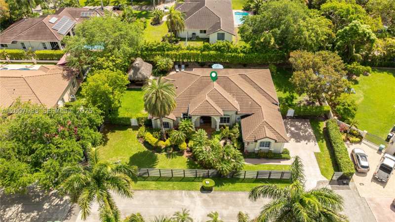 4 bedroom SingleFamilyResidence at 14831 SW 95th Ct, Twenty Oaks, Miami — photo 1