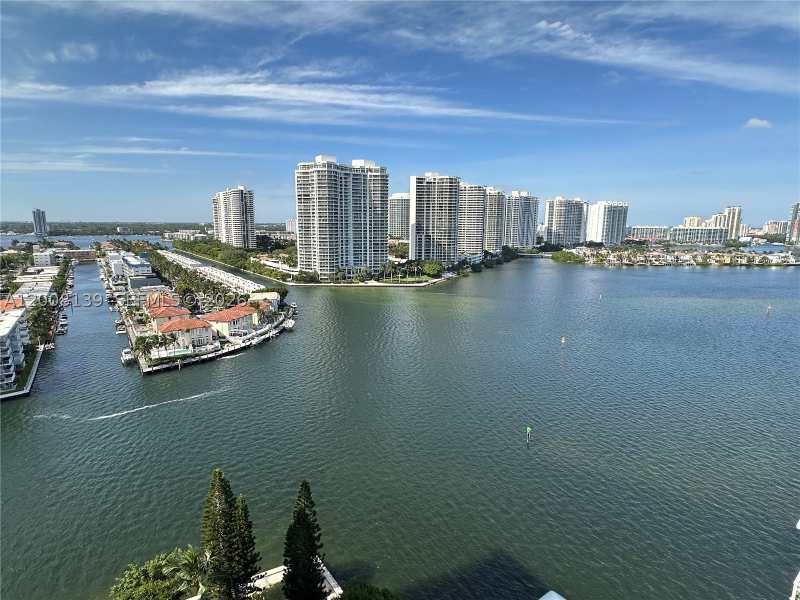 2 bedroom Condominium at 301 174th St 2020, Winston Towers 500 Condo, Sunny Isles Beach — photo 1