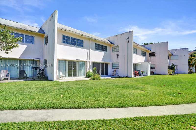 2 bedroom Condominium at 7344 SW 82nd St C114, Village At Dadeland Condo, Miami — photo 1
