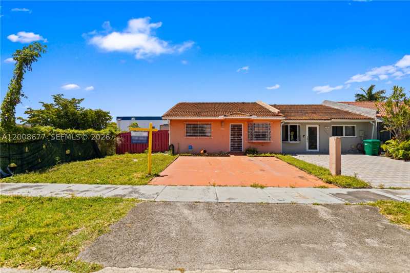 3 bedroom SingleFamilyResidence at 8800 NW 118th St, Biltmore Manor Sec 1, Hialeah Gardens — photo 1