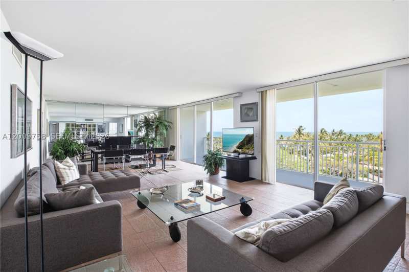 3 bedroom Condominium at 605 Ocean Dr 7L, Sands Of Key Biscayne, Key Biscayne — photo 1