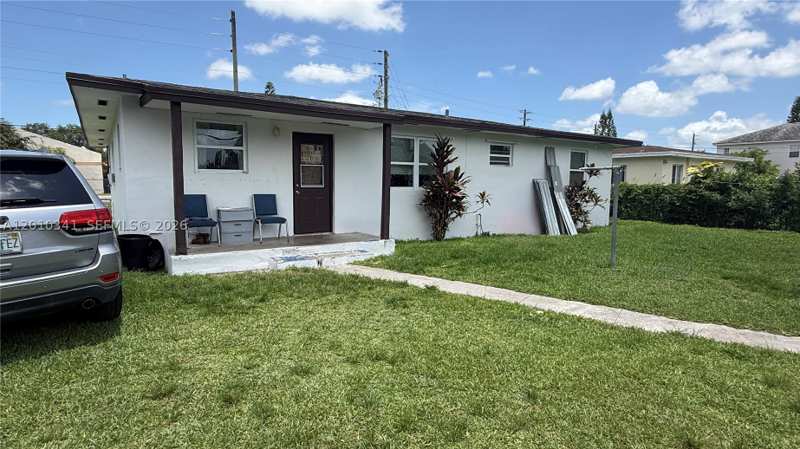3 bedroom SingleFamilyResidence at 1334 NW 6th Ave, Rockwood Sub, Florida City — photo 1