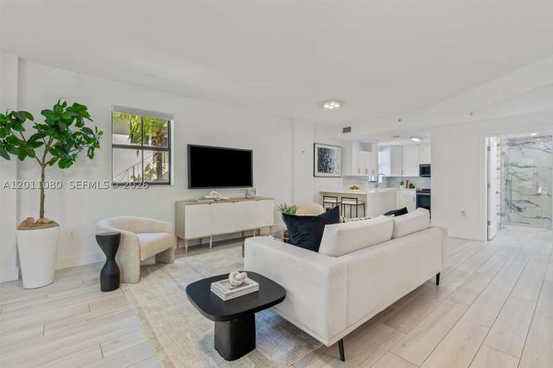 2 bedroom Condominium at 1650 Galiano St Th15, Village Park Condo, Coral Gables — photo 1
