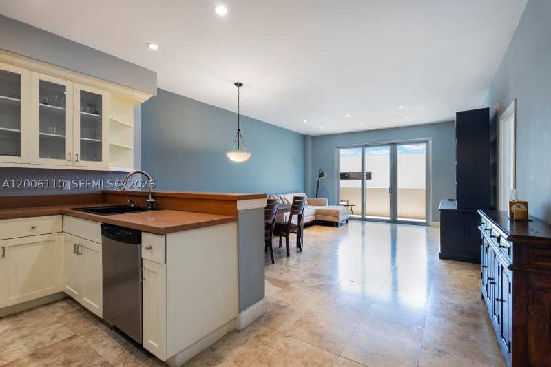 1 bedroom Condominium at 5 Island Ave Le, Island Terrace Condo, Miami Beach — photo 1
