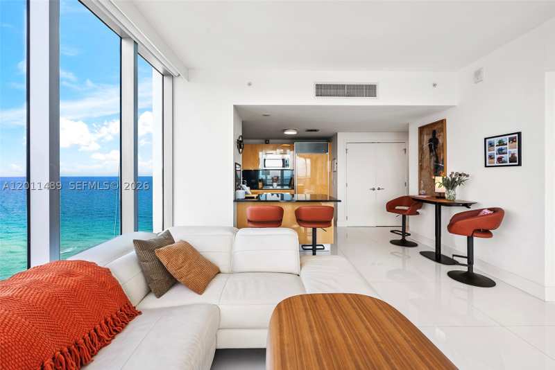 1 bedroom Condominium at 6899 Collins Ave 2004, North Carillon Beach Cond, Miami Beach — photo 1