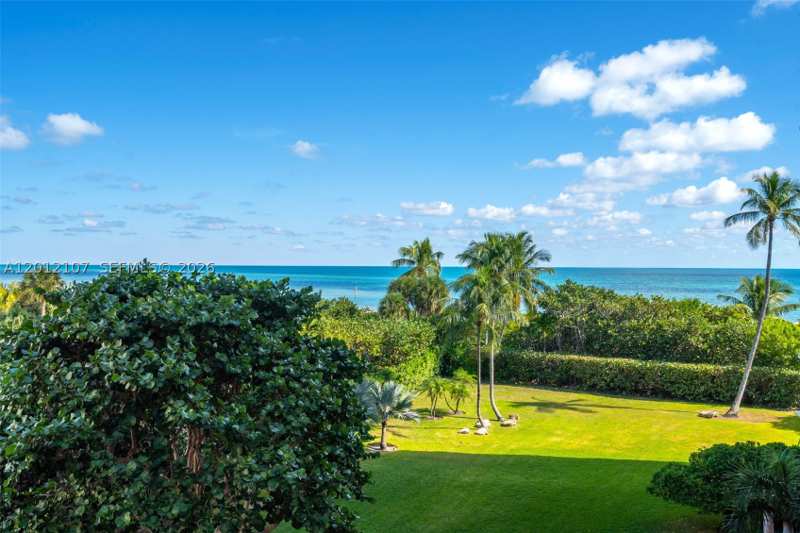 2 bedroom StockCooperative at 200 Ocean Lane Dr 407, Island House Apt Inc - Co, Key Biscayne — photo 1