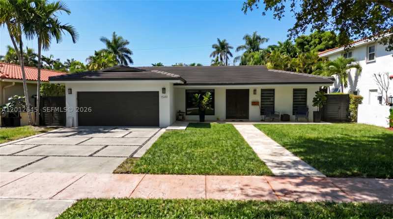 4 bedroom SingleFamilyResidence at 1549 Zuleta Ave, Coral Gables Riv Sec 6, Coral Gables — photo 1