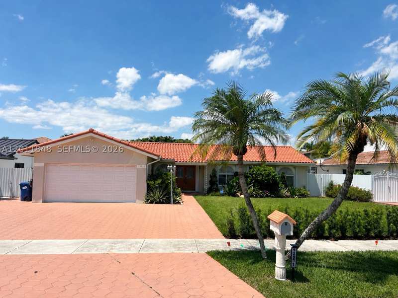 3 bedroom SingleFamilyResidence at 13931 SW 156th Ter, Mediterrania, Miami — photo 1