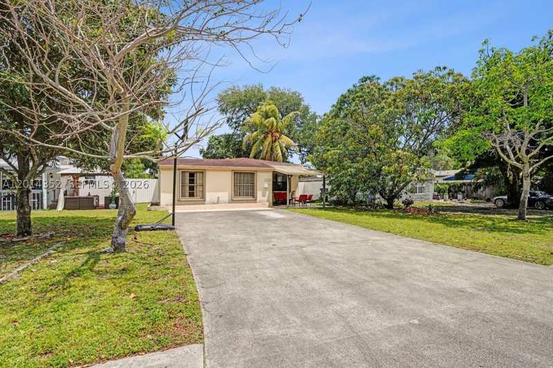 4 bedroom SingleFamilyResidence at 1379 NE 177th St, Fulford By Sea Sec N, North Miami Beach — photo 1