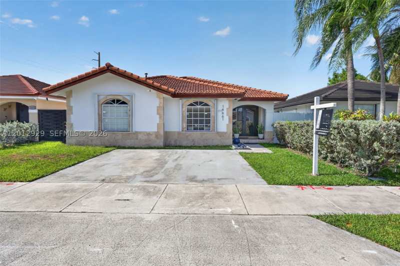 3 bedroom SingleFamilyResidence at 14661 SW 168th Ter, Southwind Point, Miami — photo 1
