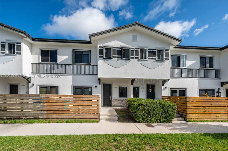 4 bedroom Townhouse at 13353 SW 250th Ter, Tropical Breeze Townhouse, Homestead — photo 1