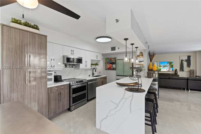 2 bedroom Condominium at 3600 Mystic Pointe Dr 306, Mystic Pointe Condo No On, Aventura — photo 1