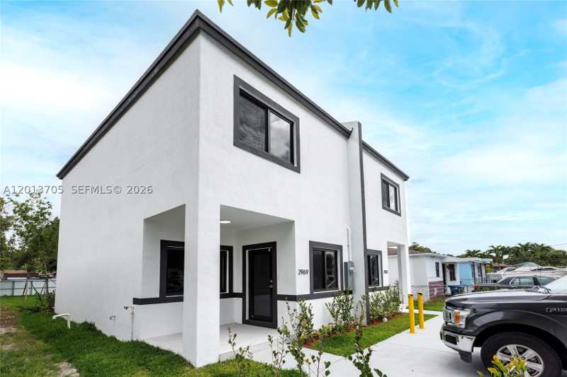 3 bedroom Townhouse at 2969 NW 59 St, Hialeah Heights, Miami — photo 1