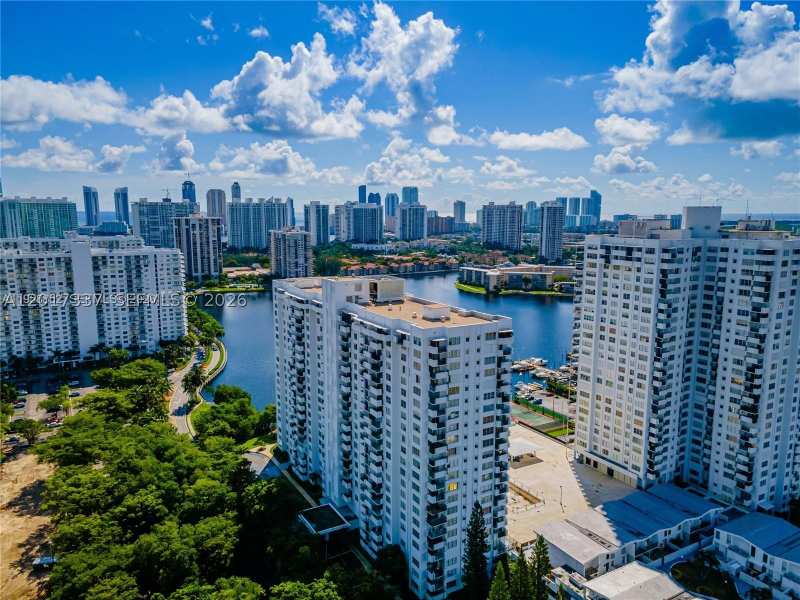 2 bedroom Condominium at 2780 NE 183rd St 1007, Commodore Plaza Condo, Aventura — photo 1