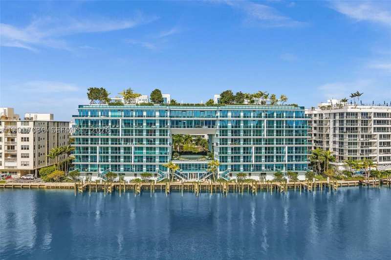 2 bedroom Condominium at 9221 E Bay Harbor Dr 309, La Baia, Bay Harbor Islands — photo 1