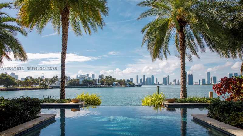 3 bedroom SingleFamilyResidence at 250 W San Marino Dr, San Marino Island, Miami Beach — photo 1