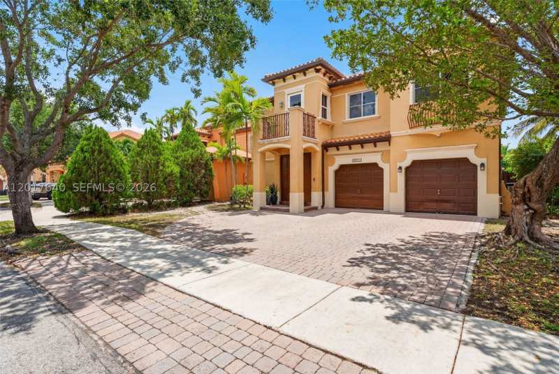 5 bedroom SingleFamilyResidence at 2631 SW 153rd Path, Egret Lakes Estates Sec 3, Miami — photo 1