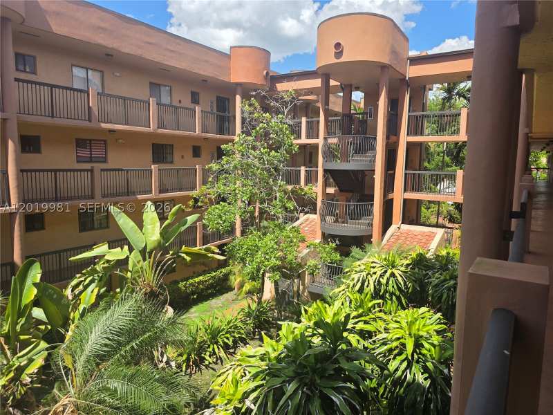 2 bedroom Condominium at 5500 W 21st Ct 306, Alameda Tower 6 Condo, Hialeah — photo 1