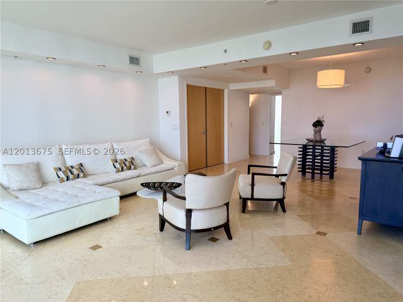 2 bedroom Condominium at 19400 Turnberry Way 731, The Parc At Turnberry Isl, Aventura — photo 1