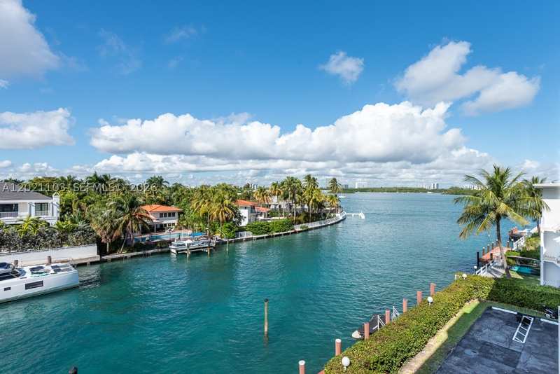2 bedroom Condominium at 10180 W Bay Harbor Dr 4A, Montego Club Condo, Bay Harbor Islands — photo 1