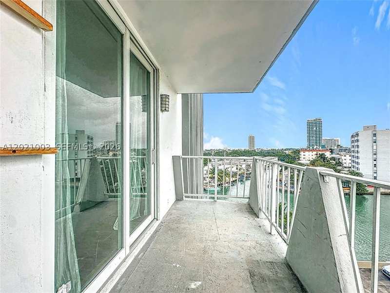 1 bedroom Condominium at 7133 Bay Dr 705, The Knightsbridge Condo, Miami Beach — photo 1