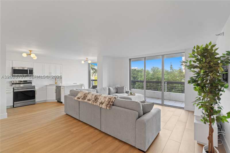 2 bedroom Condominium at 19101 NE 36th Ct 402, Mystic Pointe Condo No Th, Aventura — photo 1