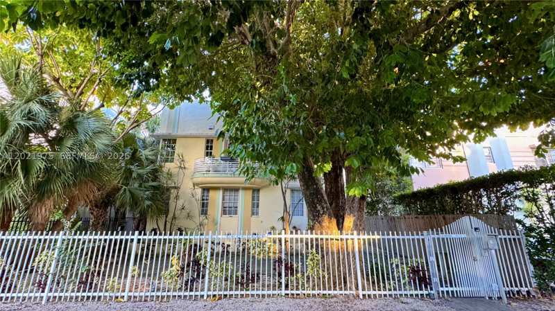2 bedroom Condominium at 1335 Pennsylvania Ave 3, San Remo Of South Beach C, Miami Beach — photo 1