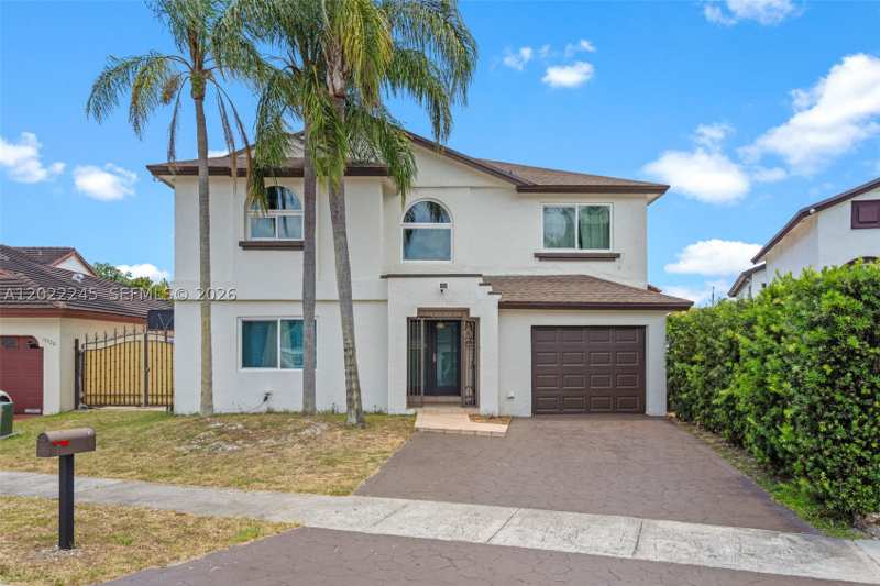 4 bedroom SingleFamilyResidence at 15530 SW 59th St, Westwind Lakes Sec 6, Miami — photo 1