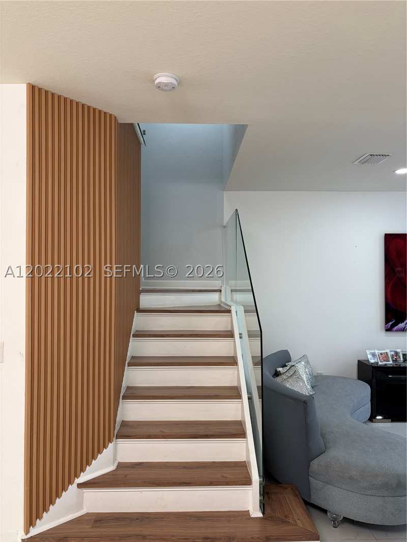 4 bedroom Townhouse at 3409 W 92nd Pl, Bonterra, Hialeah — photo 1