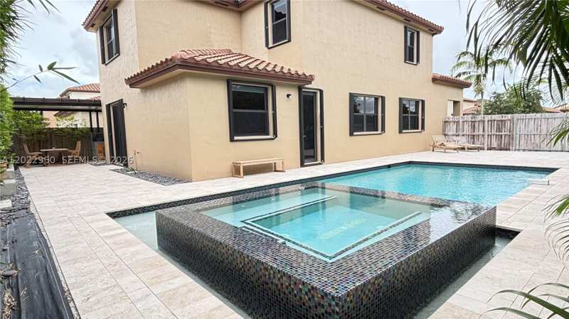 5 bedroom SingleFamilyResidence at 157 NE 25th Ave, Barbados At Oasis, Homestead — photo 1