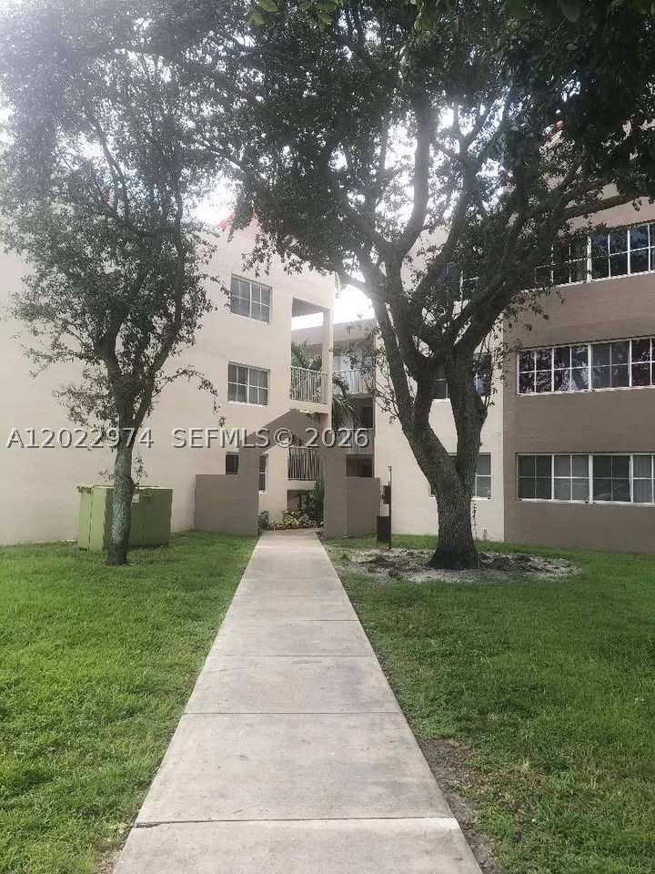 2 bedroom Condominium at 6155 NW 186th St 209, Mirassou Condo, Hialeah — photo 1