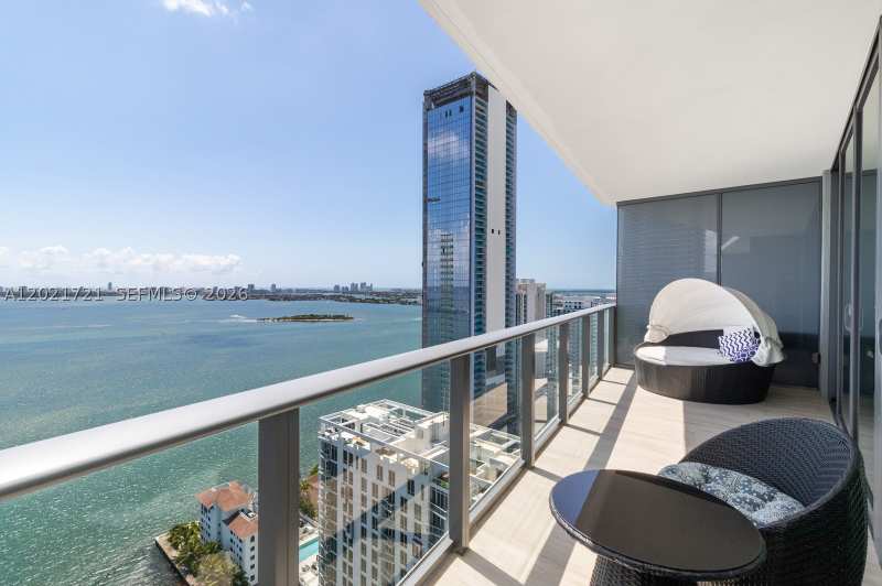 2 bedroom Condominium at 460 NE 28th St 3105, Icon Bay Condominium, Miami — photo 1