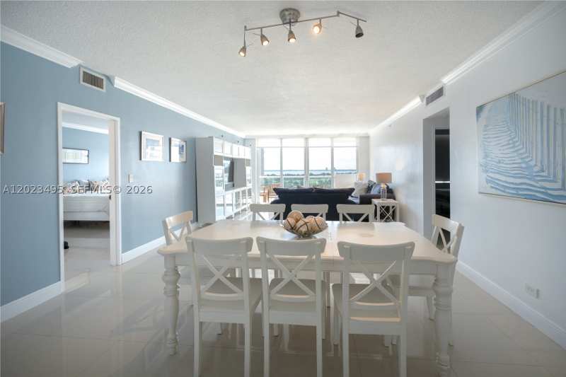 2 bedroom Condominium at 5601 Collins Ave 1420, The Pavilion Condo, Miami Beach — photo 1