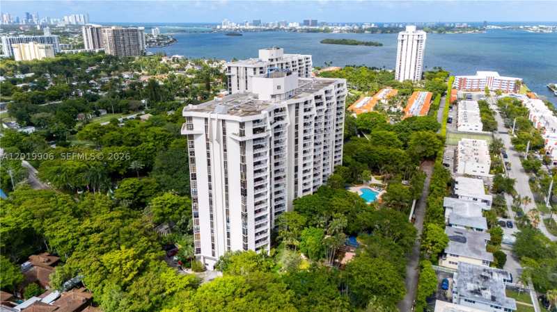 2 bedroom Condominium at 2000 Towerside Ter 311, Towers Of Quayside Condo, Miami — photo 1