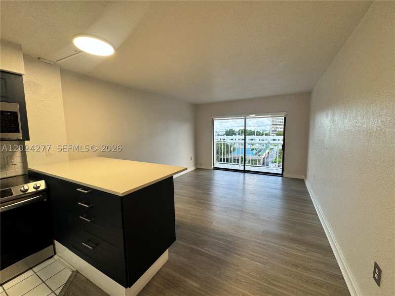 1 bedroom BoatSlip at 1650 NE 115th St 609, Cricket Clubhouse Condo, Miami — photo 1