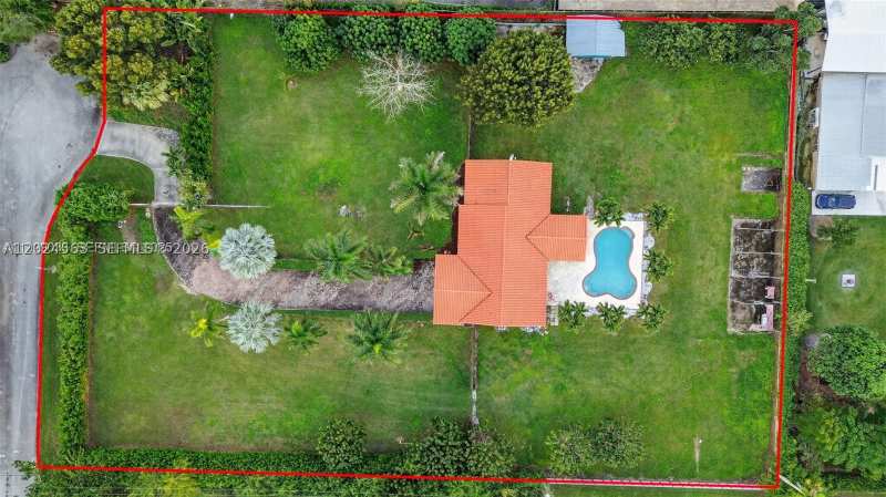 3 bedroom SingleFamilyResidence at 21080 SW 242nd St, South West Ranches, Homestead — photo 1