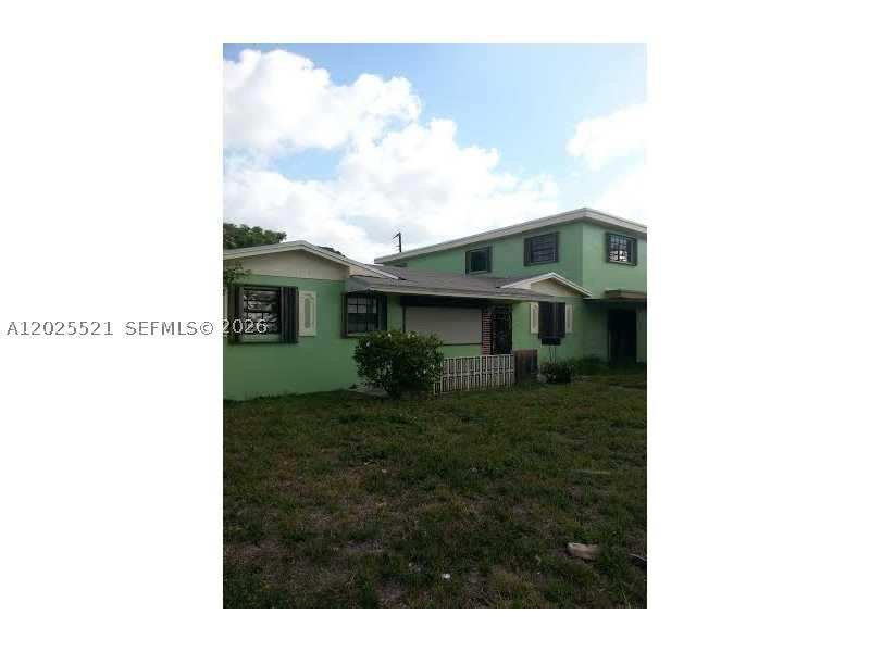 5 bedroom SingleFamilyResidence at 3110 NW 213 St, Liberty Homes Ests Sec 1, Miami Gardens — photo 1