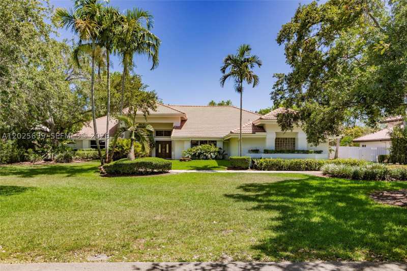 5 bedroom SingleFamilyResidence at 9818 SW 111th Ter, Weitzer Killian Place, Miami — photo 1