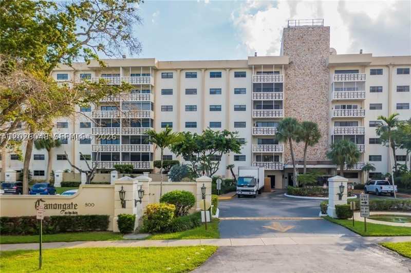 3 bedroom Condominium at 800 NE 195th St 720, Canongate Condo No One, Miami — photo 1