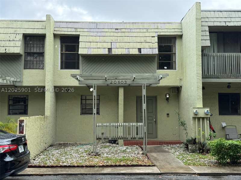 3 bedroom Townhouse at 20603 NW 15th Ave 8-1, Country Club Villas Th Co, Miami Gardens — photo 1