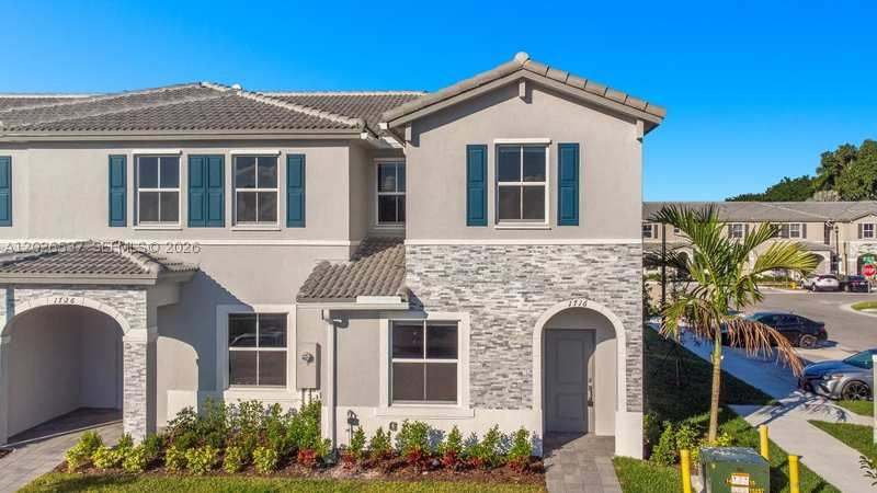 3 bedroom Villa at 1716 SE 26th Rd 1716, Homestead Park Of Commerc, Homestead — photo 1