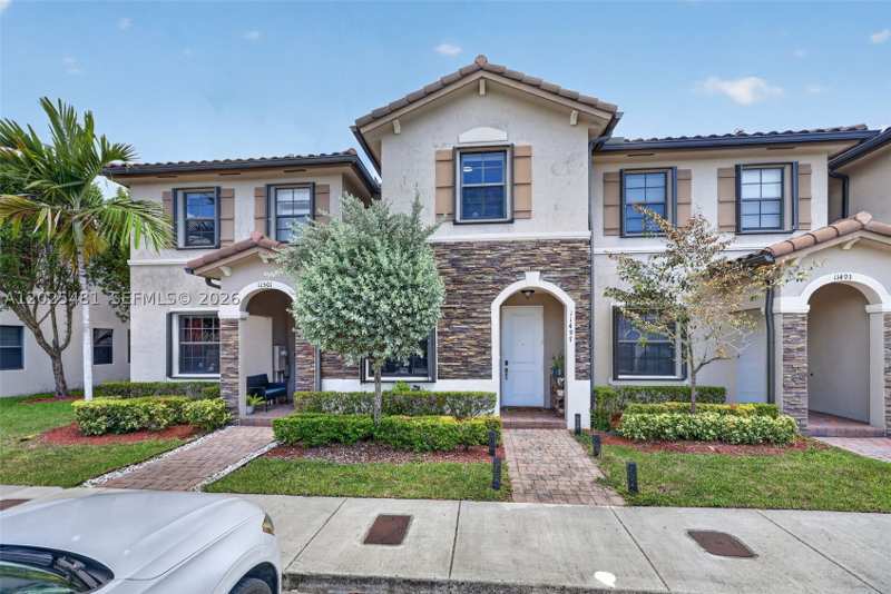 3 bedroom Townhouse at 11497 SW 250th St, Coco Palm Estates, Homestead — photo 1