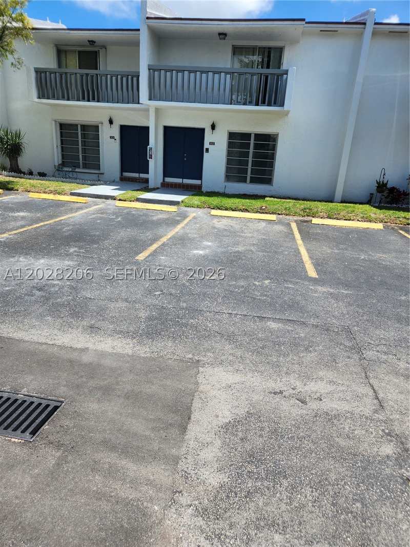 3 bedroom Townhouse at 9430 SW 170th St 302, Heritage Square Condo, Palmetto Bay — photo 1