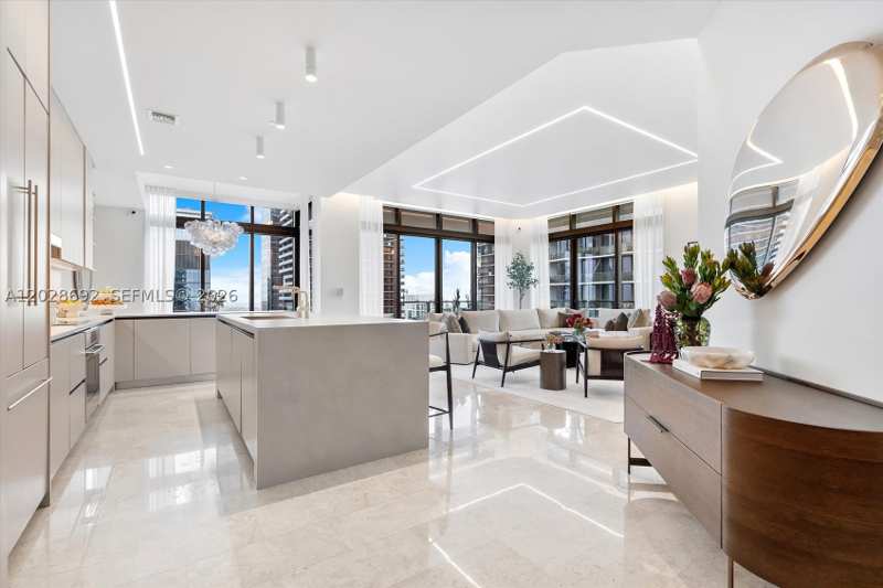 4 bedroom Condominium at 88 SW 7th St 4001, Rise Condo, Miami — photo 1
