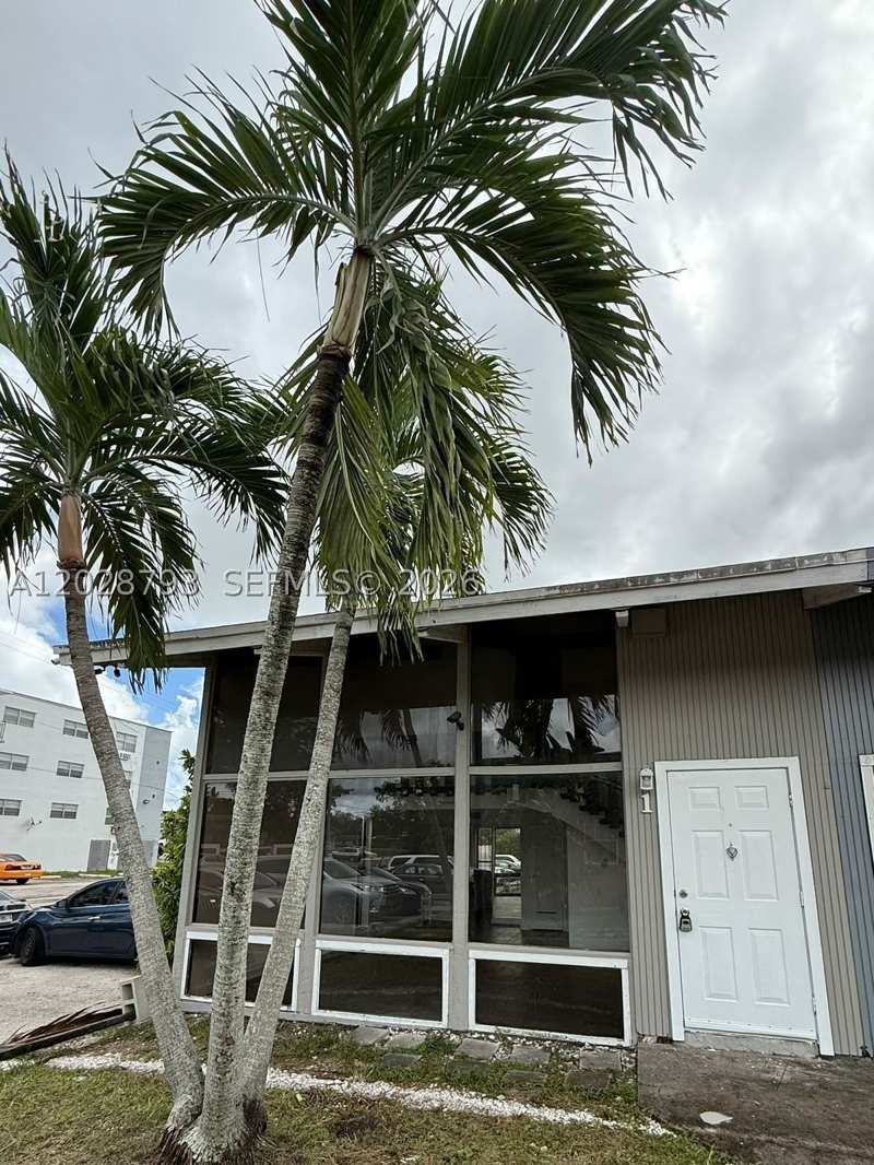 2 bedroom SingleFamilyResidence at 14310 NE 5th Pl, Gemini South Condo, Miami — photo 1